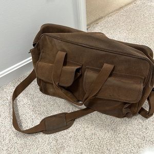 Bellemonde “Duffle”